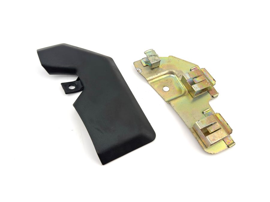 1295403073 1295450446 | Mercedes 300SL-24 | R129 Adaptive damping system wiring bracket