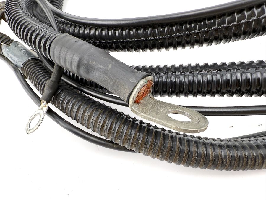 1295403930 | Mercedes SL500 | R129 Positive battery cable 1295403930 | Mercedes SL500 | R129 Positive battery cable