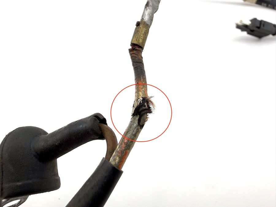 1295409808 | Mercedes 300SL-24 | R129 Fuel pump wiring harness