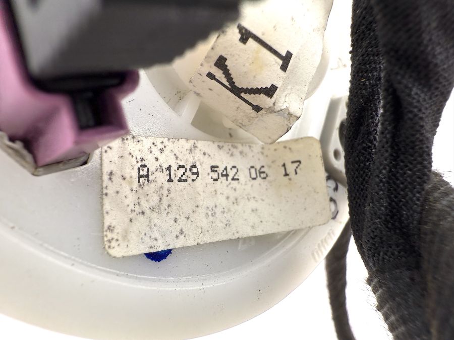 1295420617 1295421117 | Mercedes SL500 | R129 Fuel gas tank level sensor