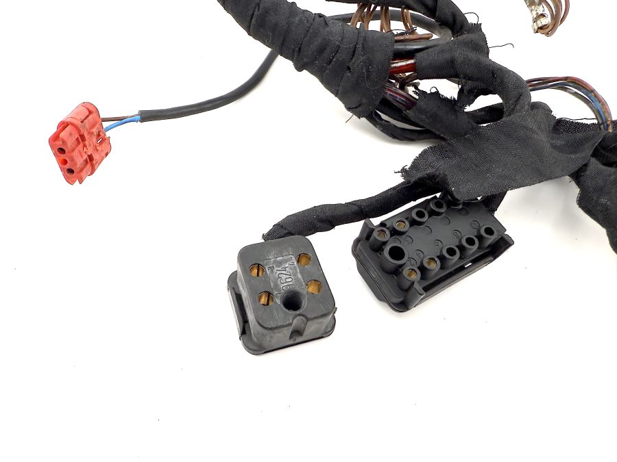 1295434308 1295451340 1298210147 | Mercedes SL500 | R129 Electric seat wiring connectors left side 1295434308 1295451340 1298210147 | Mercedes SL500 | R129 Electric seat wiring connectors left side