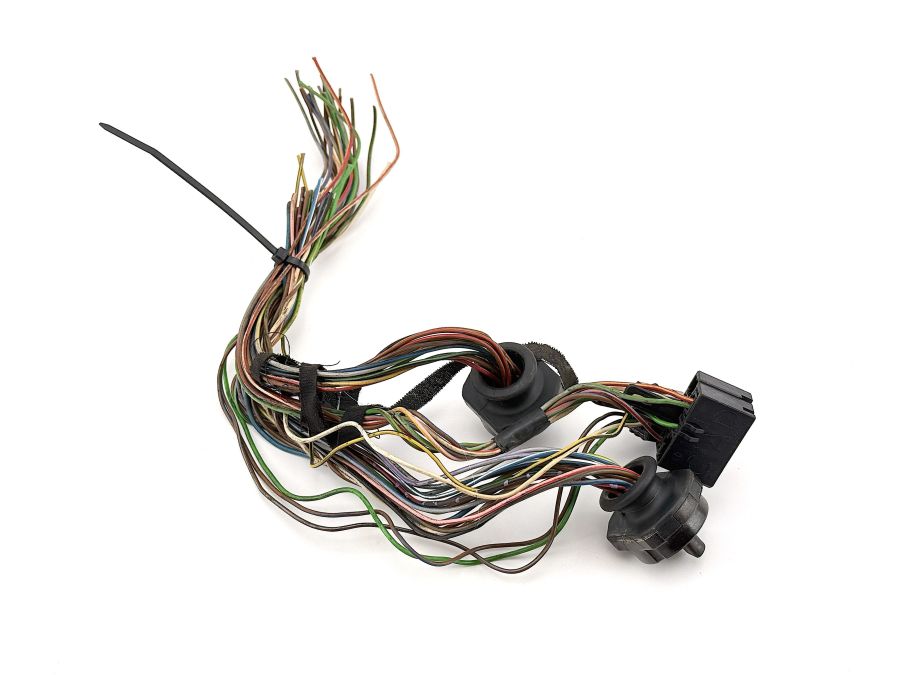 1295450019 1295450119 0105455028 | Mercedes 300SL-24 | R129 Instrument cluster wiring connectors