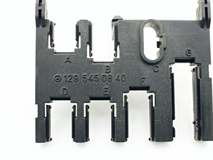 1295450840 | Mercedes SL500 | R129 Fuse box cable mount