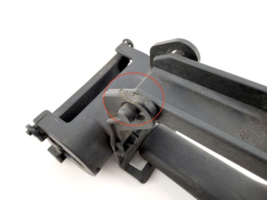 1295451740 1295455940 | Mercedes 300SL-24 | R129 Wiring harness mount