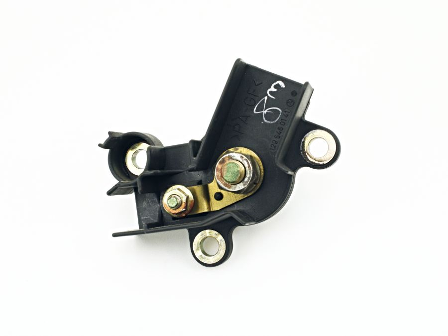 1295460141 | Mercedes SL500 | R129 Plus battery cable connector
