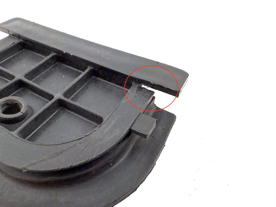 1295461437 1295463637 1299975081 | Mercedes SL500 | R129 Firewall partition cap set