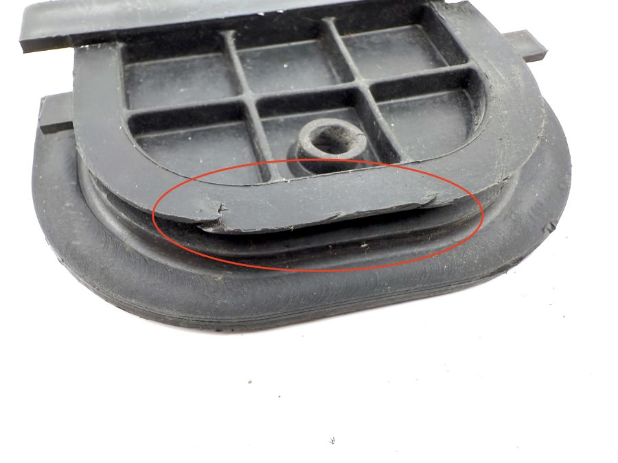 1295461437 1295463637 1299975081 | Mercedes SL500 | R129 Firewall partition cap set