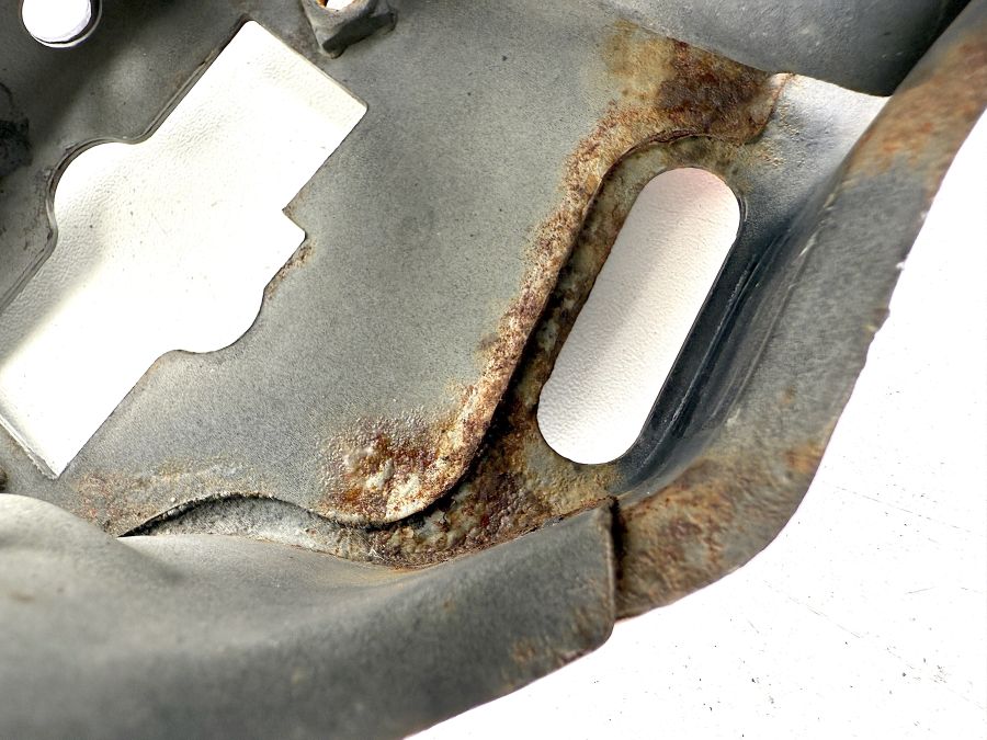 1296200718 | Mercedes SL500 | R129 Front left lighting unit frame