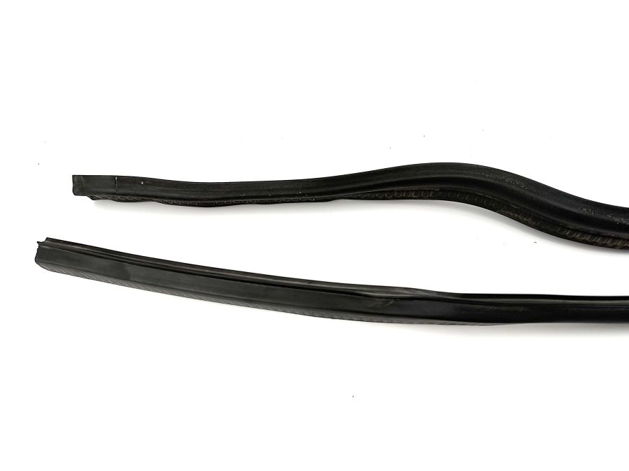 1296280698 1246285298 | Mercedes SL500 | R129 Underhood engine bay seals 1296280698 1246285298 | Mercedes SL500 | R129 Underhood engine bay seals