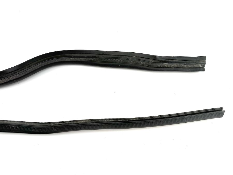 1296280698 1246285298 | Mercedes SL500 | R129 Underhood engine bay seals 1296280698 1246285298 | Mercedes SL500 | R129 Underhood engine bay seals