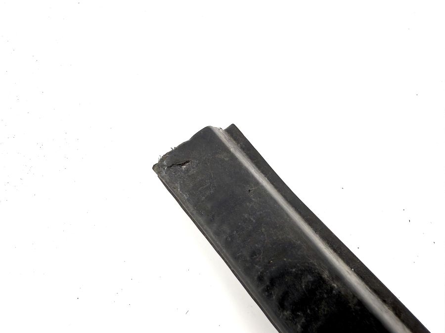 1296280698 1246285298 | Mercedes SL500 | R129 Underhood engine bay seals