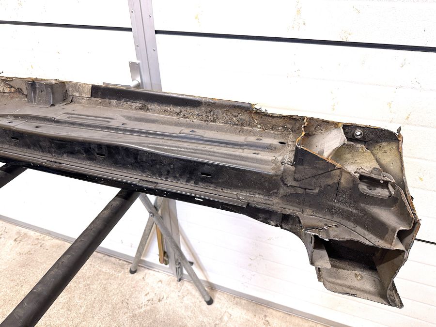 1296301340 1296100310 | Mercedes SL500 | R129 Left threshold of the body 1296301340 1296100310 | Mercedes SL500 | R129 Left threshold of the body