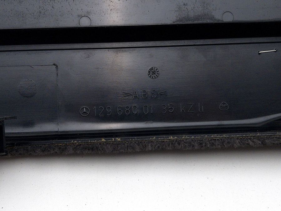 1296800135 | Mercedes SL500 | R129 Left door threshold pad