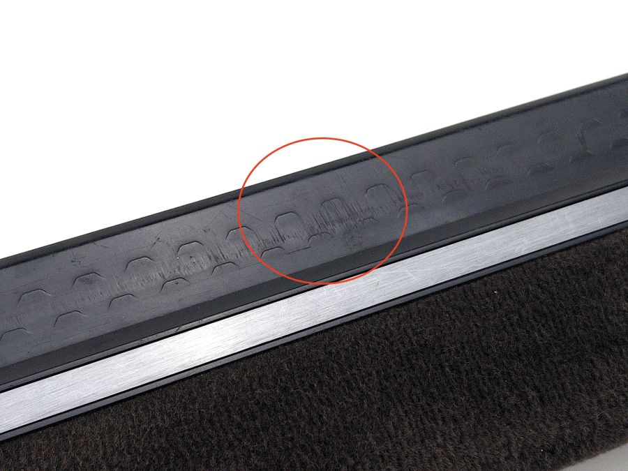 1296800135 | Mercedes SL500 | R129 Left door threshold pad