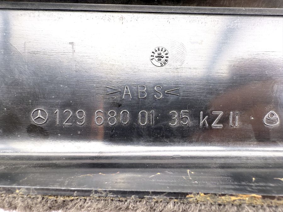1296800135 | Mercedes SL500 | R129 Left door threshold pad