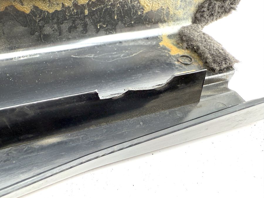 1296800135 | Mercedes SL500 | R129 Left door threshold pad