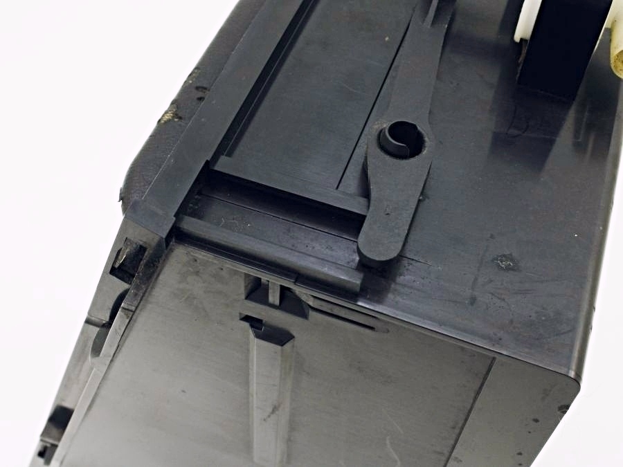 1296800158 1296830015 | Mercedes SL500 | R129 Center console storage box