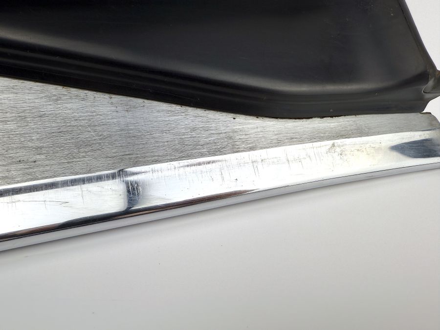 1296800335 1296800435 | Mercedes SL500 | R129 Left and right side threshold pads