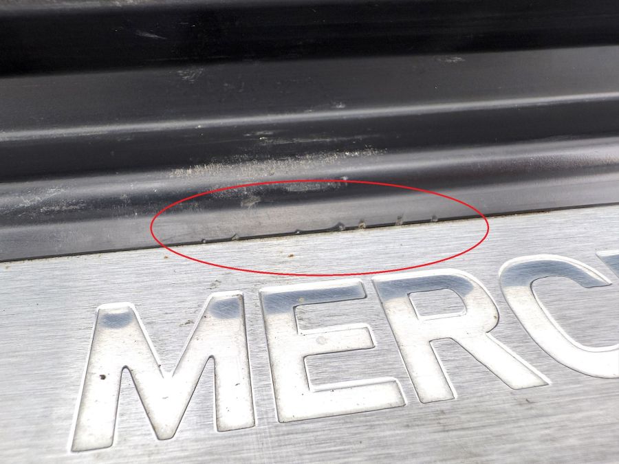 1296800335 1296800435 | Mercedes SL500 | R129 Left and right side threshold pads