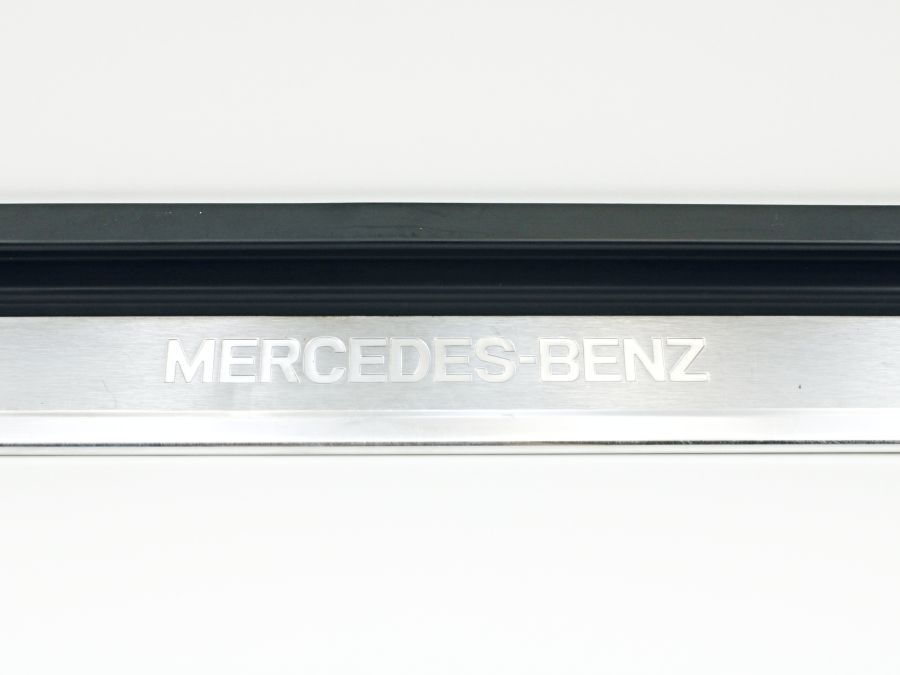 1296800335 | Mercedes SL500 | R129 Left side threshold pad
