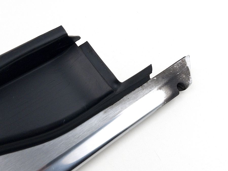 1296800435 | Mercedes SL500 | R129 Right door threshold pad 1296800435 | Mercedes SL500 | R129 Right door threshold pad