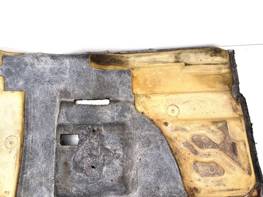 1296800940 | Mercedes SL500 | R129 Interior flooring carpet left side 1296800940 | Mercedes SL500 | R129 Interior flooring carpet left side