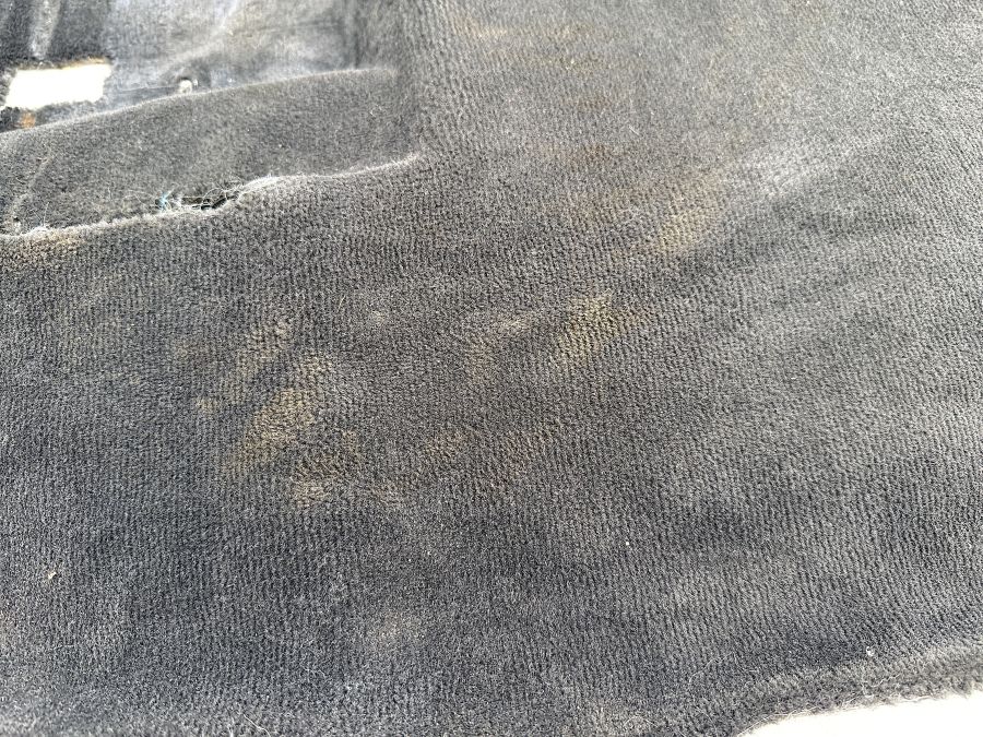 1296800940 | Mercedes SL500 | R129 Interior flooring carpet left side