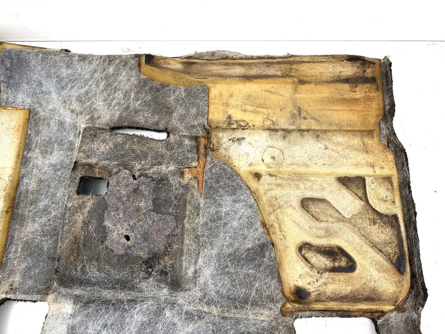 1296800940 | Mercedes SL500 | R129 Interior flooring carpet left side