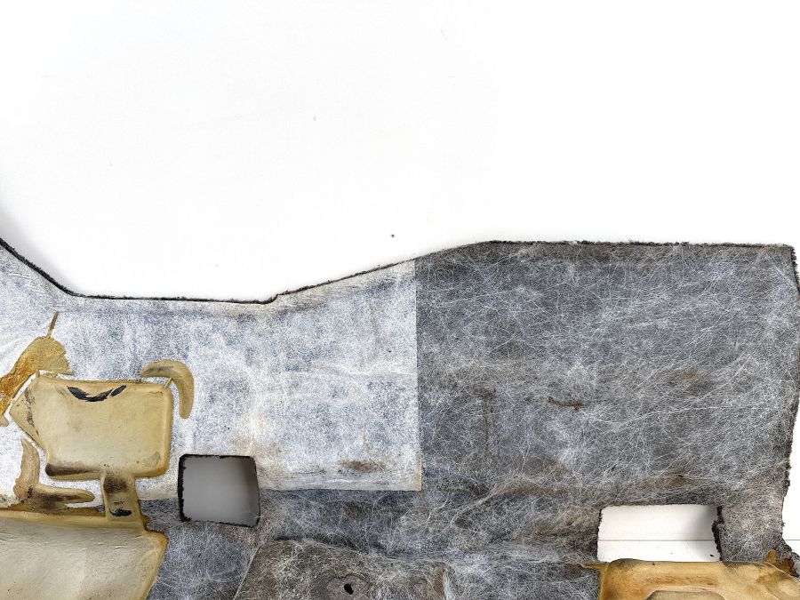 1296801040 | Mercedes SL500 | R129 Interior flooring carpet right side 1296801040 | Mercedes SL500 | R129 Interior flooring carpet right side