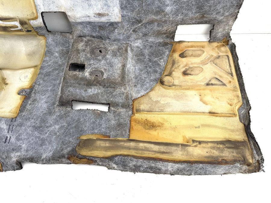 1296801040 | Mercedes SL500 | R129 Interior flooring carpet right side 1296801040 | Mercedes SL500 | R129 Interior flooring carpet right side