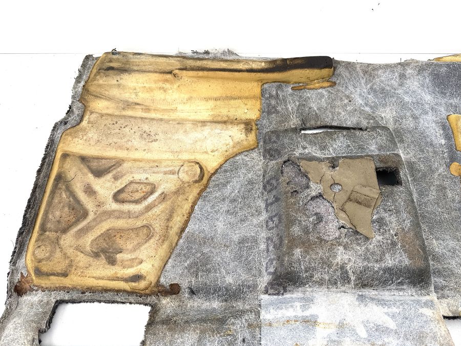 1296802240 | Mercedes SL500 | R129 Interior flooring carpet right side