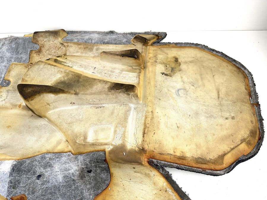 1296802240 | Mercedes SL500 | R129 Interior flooring carpet right side