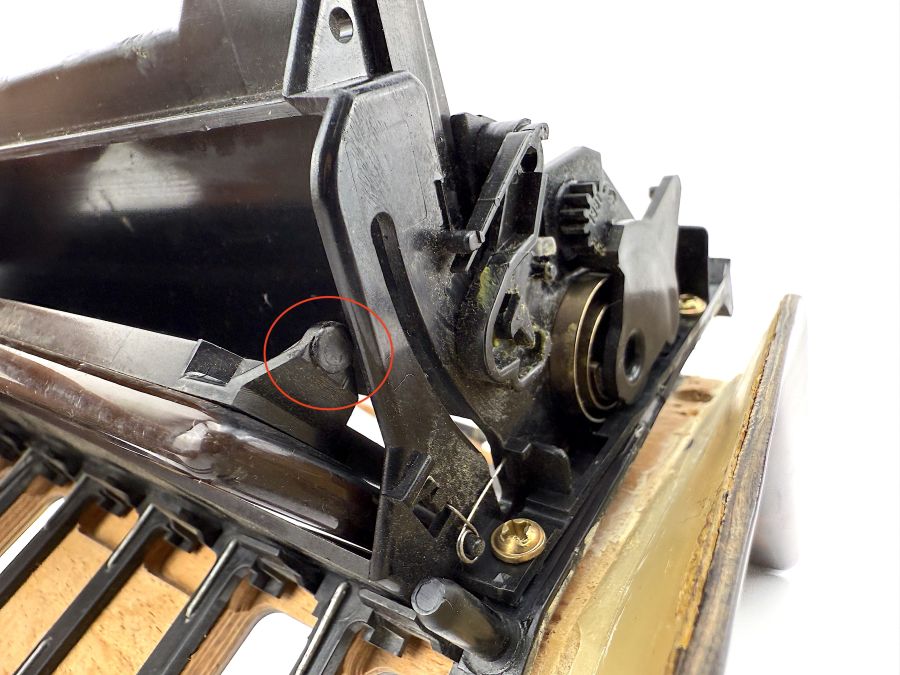 1296806636 1296830091 | Mercedes SL500 | R129 Front center console trim 1296806636 1296830091 | Mercedes SL500 | R129 Front center console trim