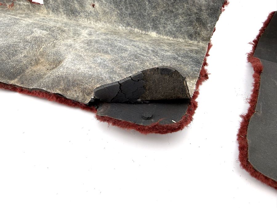 1296840809 1296840509 | Mercedes 300SL-24 | R129 Rear interior carpet
