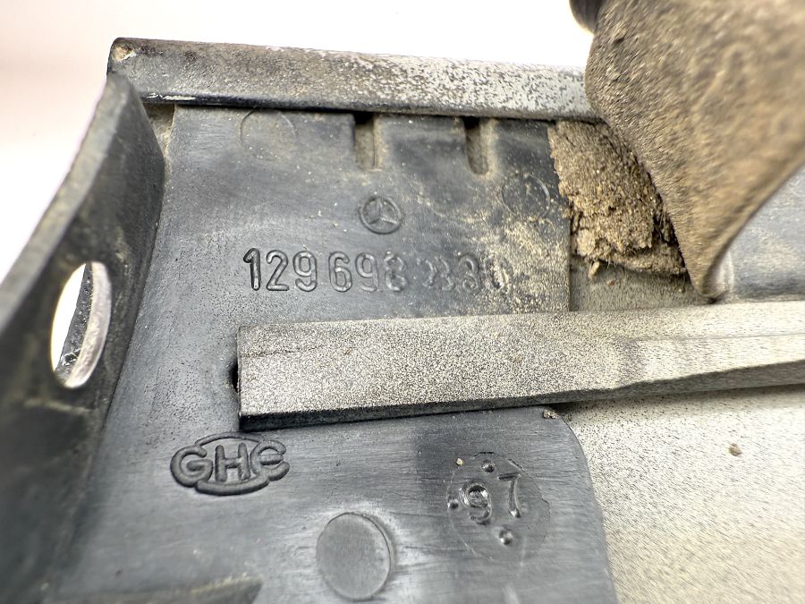 1296900187 1296980118 1296980198 | Mercedes SL500 | R129 Left pillar trim