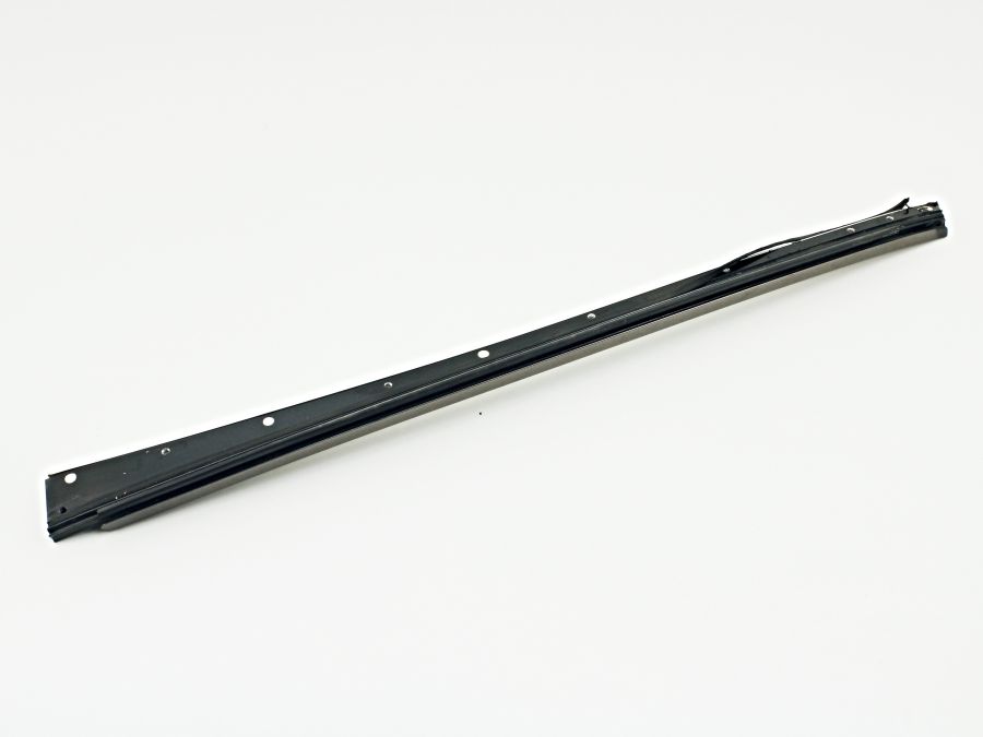 1296900239 | Mercedes SL500 | R129 Windshield right rail trim