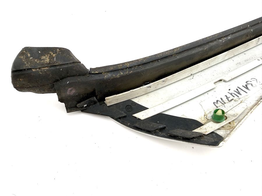 1296900287 1296980689 | Mercedes 300SL-24 | R129 Pillar trim right side
