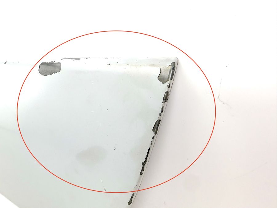 1296900340 | Mercedes 300SL-24 | R129 Front left door lower molding