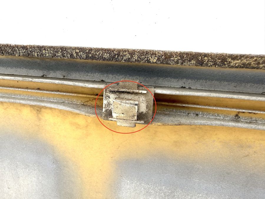 1296900340 | Mercedes 300SL-24 | R129 Front left door lower molding