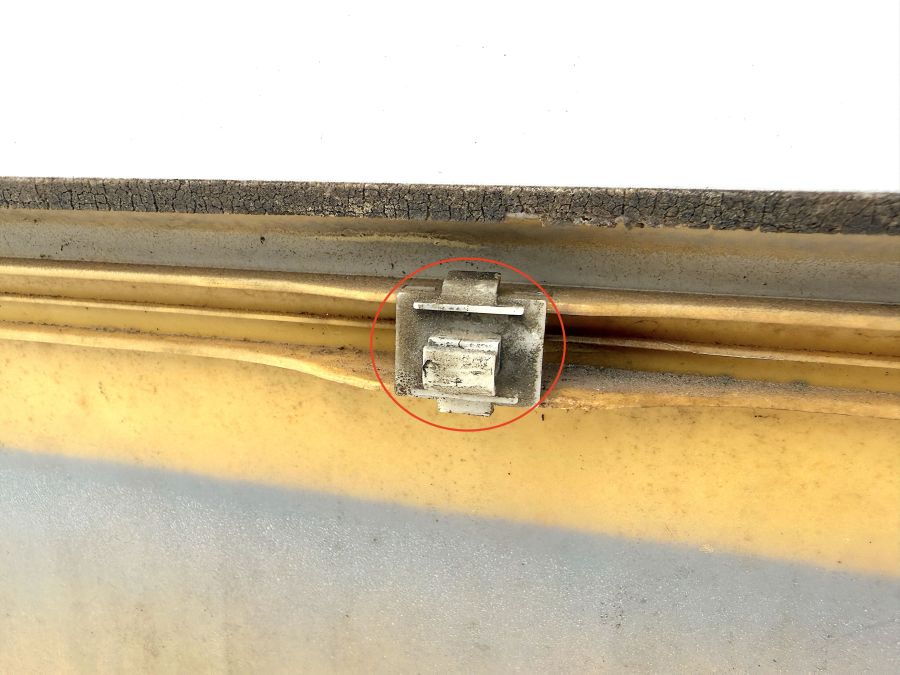 1296900440 | Mercedes 300SL-24 | R129 Front right door lower molding