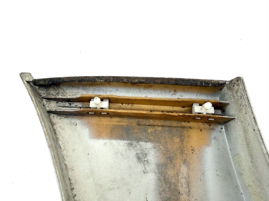 1296900540 | Mercedes 300SL-24 | R129 Left side quarter panel trim