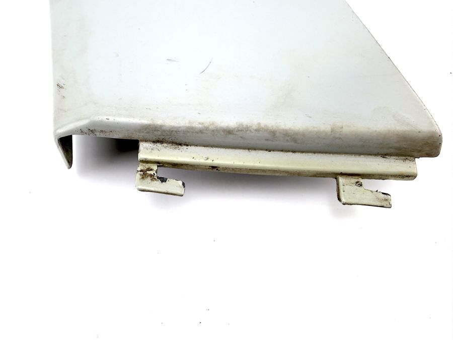 1296900640 | Mercedes 300SL-24 | R129 Right side quarter panel trim