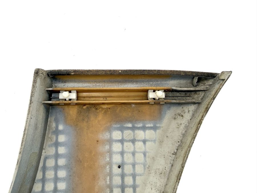 1296900640 | Mercedes 300SL-24 | R129 Right side quarter panel trim