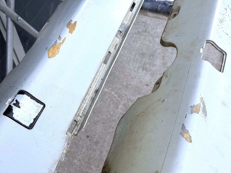 1296900740 1296900840 | Mercedes 300SL-24 | R129 Side skirts