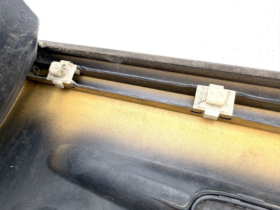 1296901740 1296900374 | Mercedes SL500 | R129 Front left fender molding 1296901740 1296900374 | Mercedes SL500 | R129 Front left fender molding