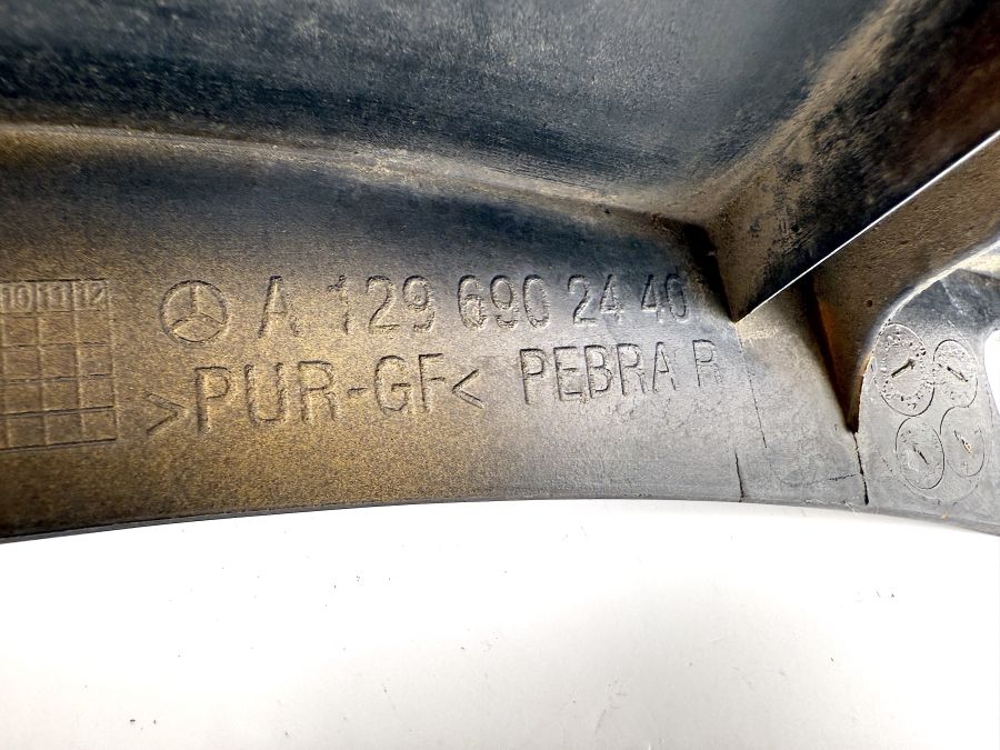 1296902440 | Mercedes SL500 | R129 Rear right side quarter panel trim 1296902440 | Mercedes SL500 | R129 Rear right side quarter panel trim
