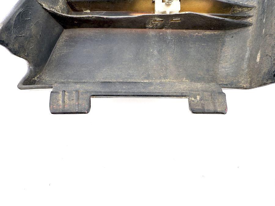 1296902440 | Mercedes SL55 | R230 Rear right side quarter panel trim