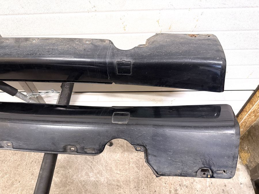 1296902740 1296902840 1296982730 | Mercedes SL500 | R129 Set of side skirts