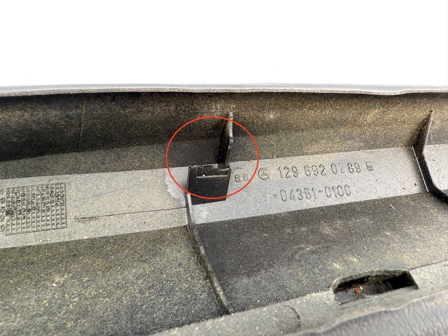 1296920289 | Mercedes SL500 | R129 Right pillar trim panel 1296920289 | Mercedes SL500 | R129 Right pillar trim panel