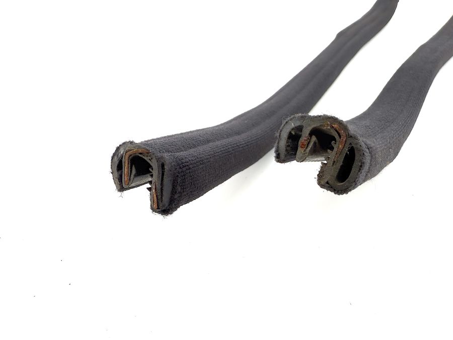 1296970151 1296970051 | Mercedes SL500 | R129 Left door edge protection